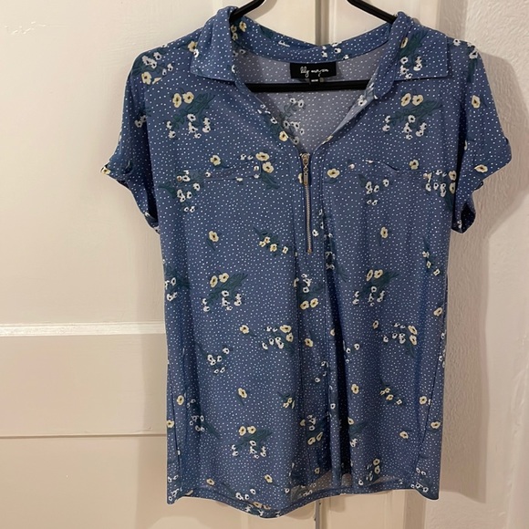 NWOT Lily Morgan Size M Polo Style Floral T shirt - Picture 1 of 5